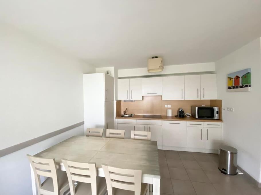 Les Planches , Bel Appartement En Bord De Mer Bénodet Eksteriør billede